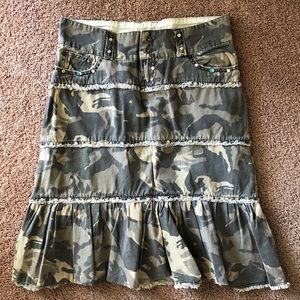 Army print skirt by Miss Me size M